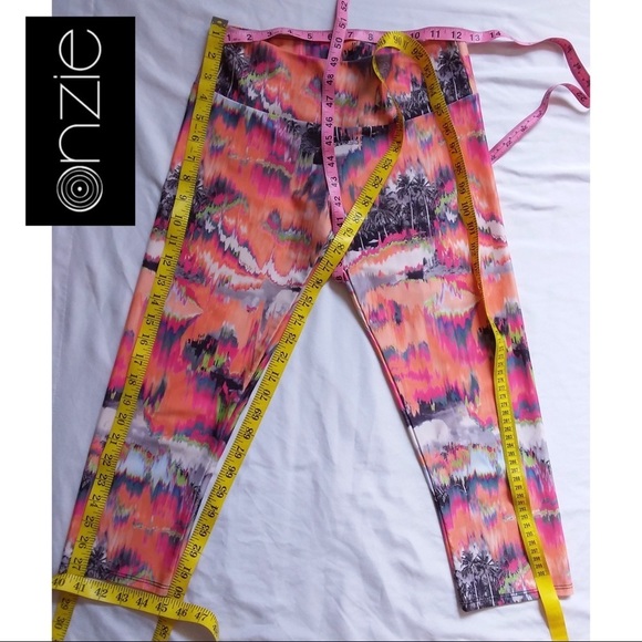 ONZIE Neon Cropped Leggings - Picture 10 of 11